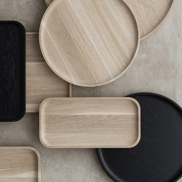 Sculpted Oak Tray